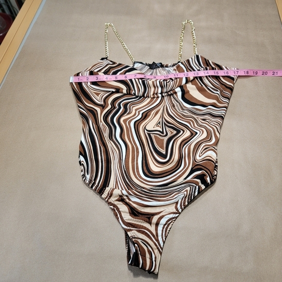 Rue21 Size XL Brown Marbled Swirl with Gold Chain Strap Bodysuit, Gently Used - Picture 8 of 12